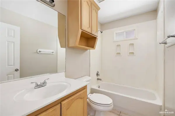 1504 Prosperity DR #1, Edinburg, TX 78541
