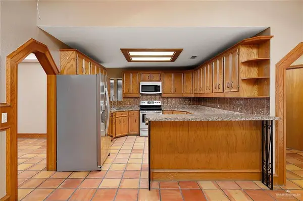 1606 Terrace DR, Mission, TX 78572