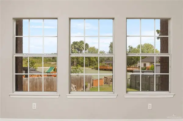 1203 Harbor LN, La Joya, TX 78560