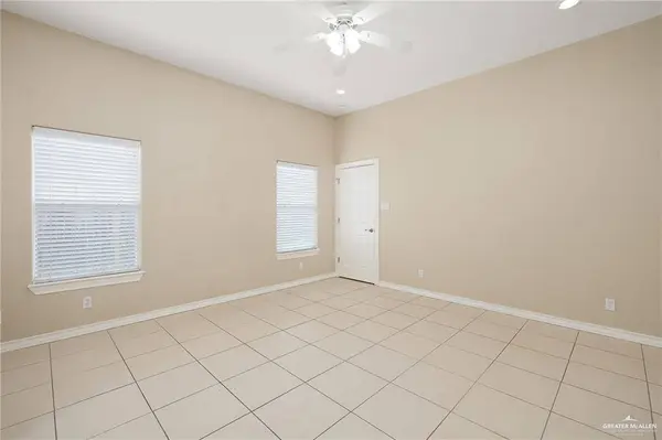 614 S Excalibur ST, Edinburg, TX 78539