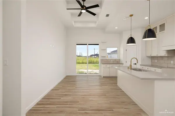 215 Barcelona DR, Donna, TX 78537