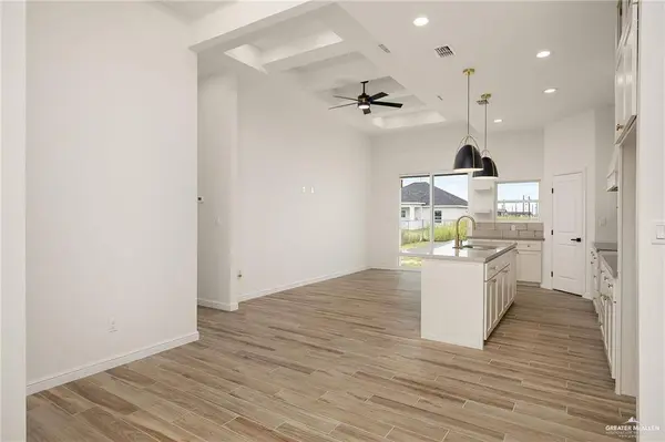 215 Barcelona DR, Donna, TX 78537