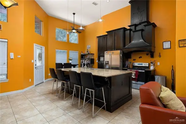806 W Solar DR, Mission, TX 78574