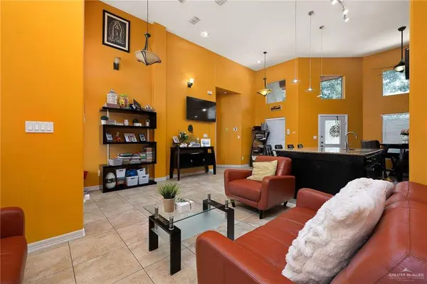 806 W Solar DR, Mission, TX 78574