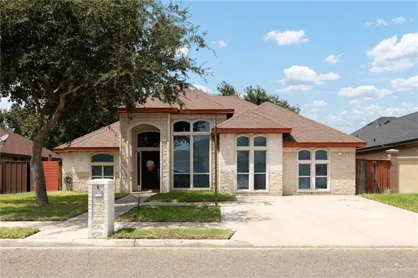 806 W Solar DR