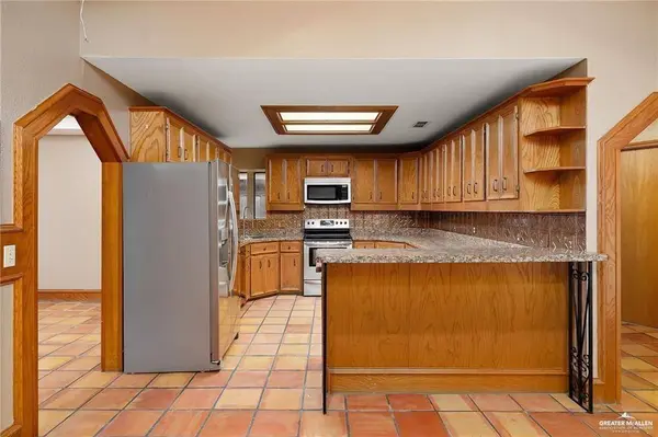 1606 Terrace DR, Mission, TX 78572