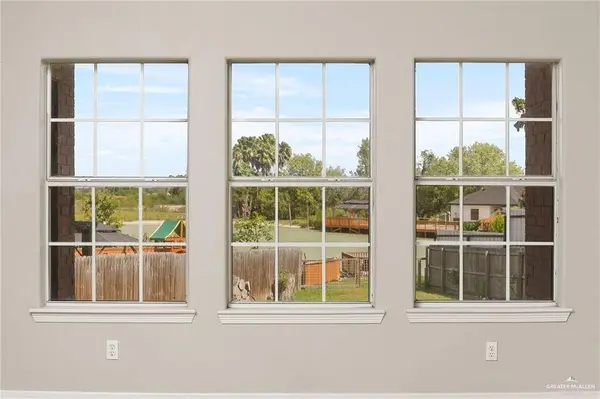 1203 Harbor LN, La Joya, TX 78560