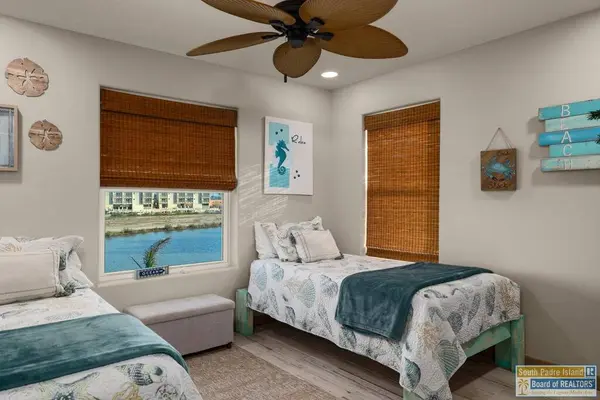 1471 Harbor Island Dr., Port Isabel, TX 78578