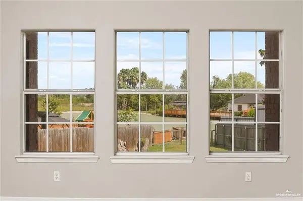 1203 Harbor LN, La Joya, TX 78560