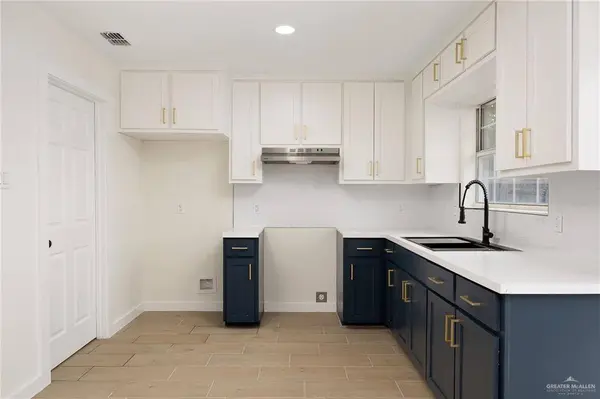 1807 W 15 1/2 ST, Mission, TX 78572