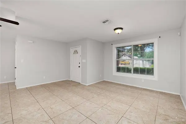 2218 Morning LN, Mission, TX 78572
