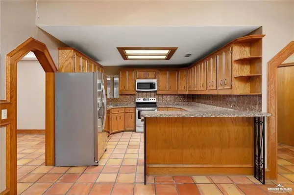 1606 Terrace DR, Mission, TX 78572