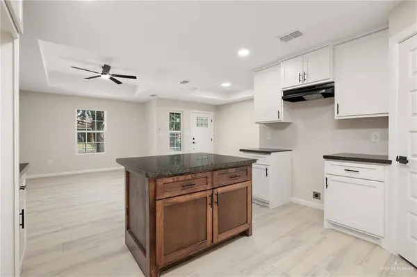 801 W Dipper AVE, Pharr, TX 78577
