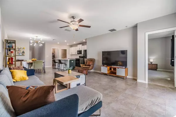 10207 COOL WATERLILY AVE, Riverview, FL 33578