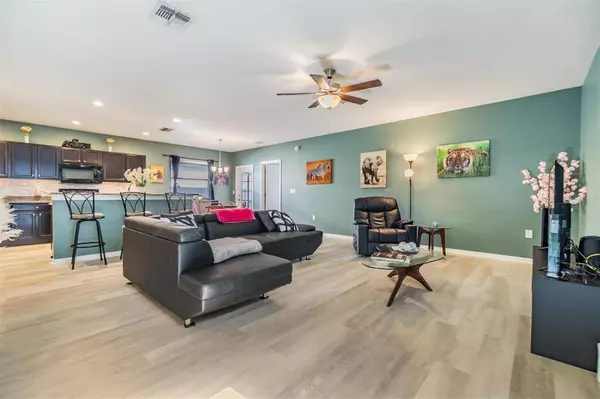 7414 INDIGO OASIS CT, Gibsonton, FL 33534