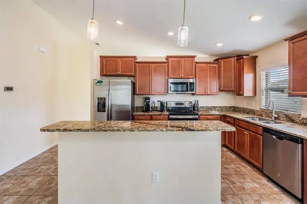 2406 NIGHTHAWK LANDING CT, Ruskin, FL 33570
