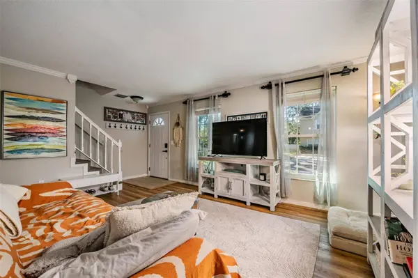 611 SAINT HENRY DR, Brandon, FL 33511