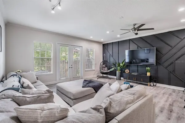 3210 W HORATIO ST #9, Tampa, FL 33609