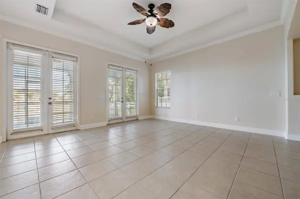 423 MANNS HARBOR DR, Apollo Beach, FL 33572