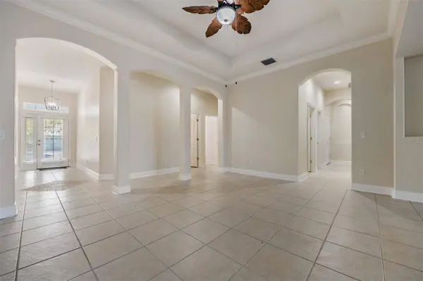 423 MANNS HARBOR DR, Apollo Beach, FL 33572