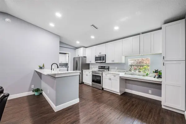 2125 LANIER RD, Plant City, FL 33565