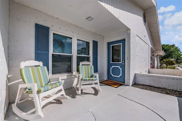 381 CLUB MANOR DR, Sun City Center, FL 33573