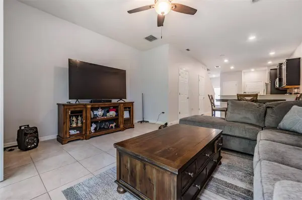 5192 SYLVESTER LOOP, Tampa, FL 33610