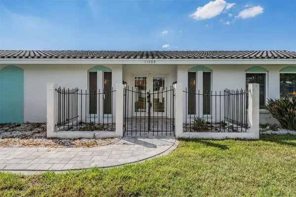 11599 GROVE ST, Seminole, FL 33772