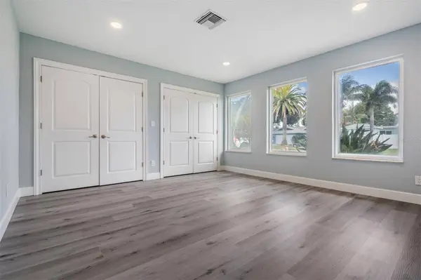 11599 GROVE ST, Seminole, FL 33772