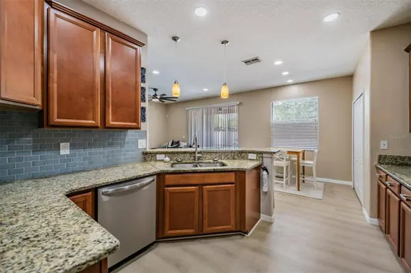 15415 LONG CYPRESS DR, Ruskin, FL 33573