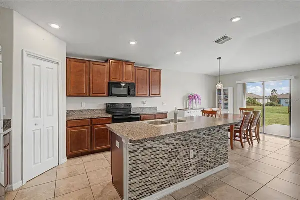 9625 SAGE CREEK DR, Ruskin, FL 33573