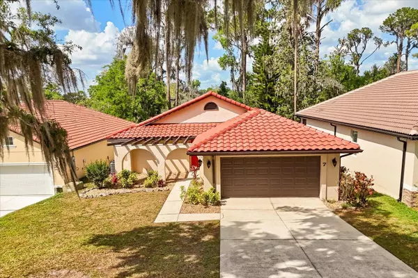 7 FOREST LN, Eustis, FL 32726