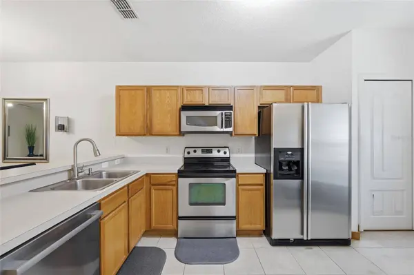 417 WILTON CIR, Sanford, FL 32773