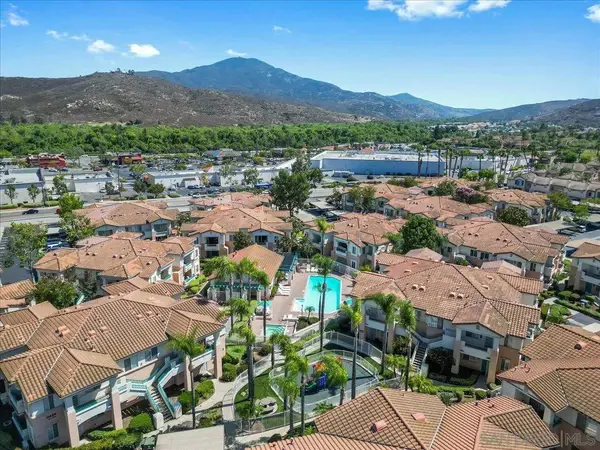 11424 Via Rancho San Diego #96, El Cajon, CA 92019