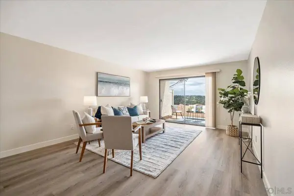 245 Fairlee, Encinitas, CA 92024
