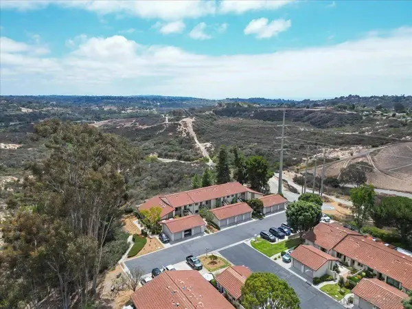 245 Fairlee, Encinitas, CA 92024