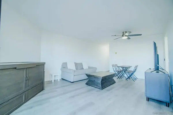 4465 Ocean #4, San Diego, CA 92109