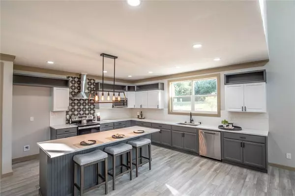 103 Whispering Oaks, Somerville, TX 77879