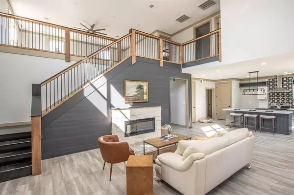 103 Whispering Oaks, Somerville, TX 77879