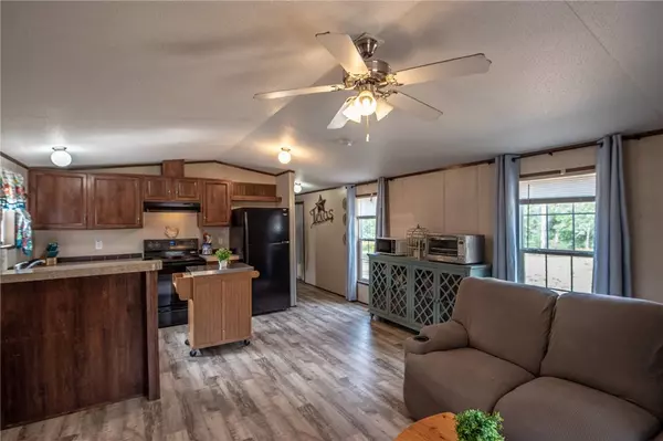 11790 Silver Springs RD, Rockdale, TX 76567