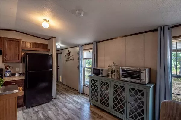 11790 Silver Springs RD, Rockdale, TX 76567