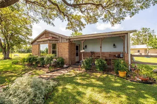 3301 Luza LN, Bryan, TX 77807