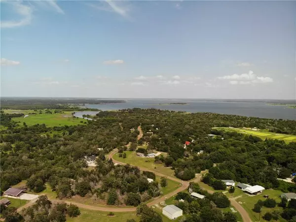 409 Ripple Creek, Somerville, TX 77879