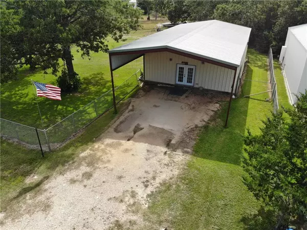 409 Ripple Creek, Somerville, TX 77879