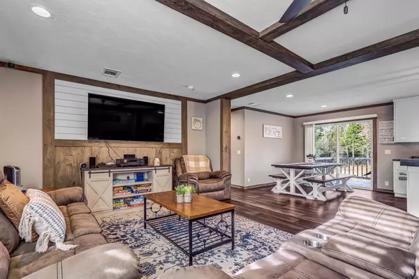 2846 Overlook DR, Caldwell, TX 77836