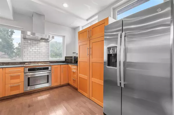 213 N Houston Ave, Bryan, TX 77803