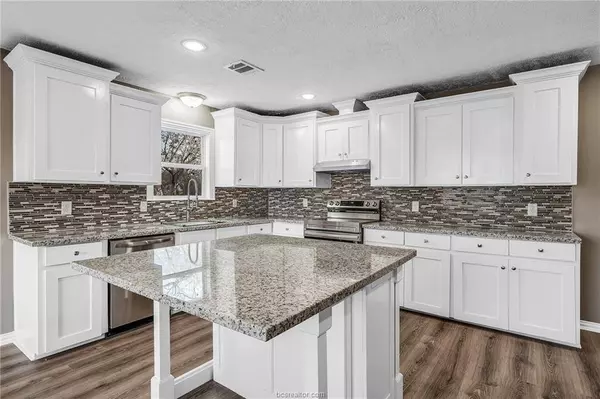 508 N Oneal ST, Caldwell, TX 77836