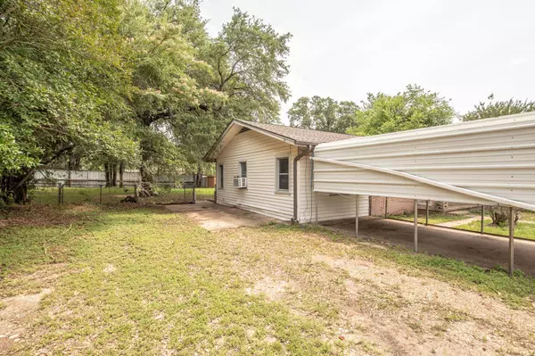 530 Sierra DR, Rockdale, TX 76576