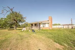 103 Leaning Oaks ST, Somerville, TX 77879