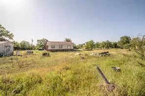 103 Leaning Oaks ST, Somerville, TX 77879